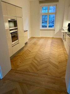 Fischgrät Küche.jpg