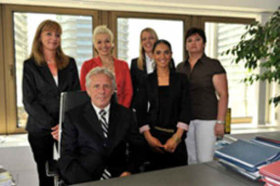 Team der Rechtsanwaltskanzlei Dörr in Frankfurt