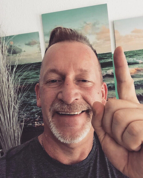 Alain Freeman Büro.jpeg