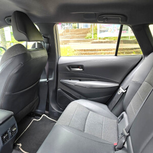 Komfortabler Innenraum von Renna Taxi Tübingen