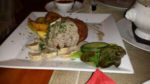 https://www.yelp.com/biz/beluga-d%C3%BCsseldorf