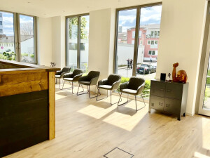 wartebereich-rhein-physio.jpg