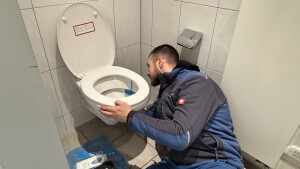 Klempner bei Rohrreinigung in Düsseldorf