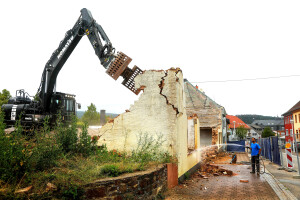 Abriss Haus Josten 1.jpg