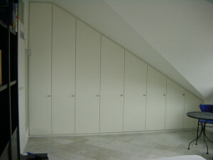 Dachschrägenschrank