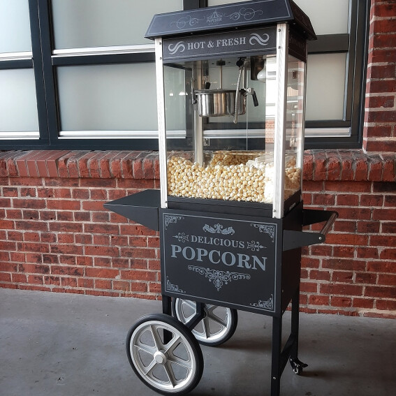 Popcornmaschine mit Wagen - Frisches Popcorn