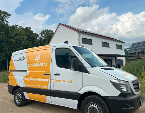 Solaranlage Photovoltaikanlage solar hertz in hannover transporter.png