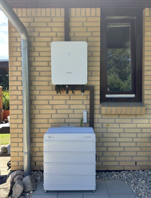 Solaranlage Photovoltaikanlage Solarpanel anbringen in Hannover Netzanmeldung Fotovoltaik Solar Photovoltaik 6.jpg