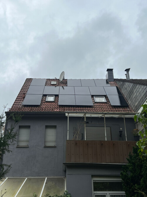 Photovoltaik_Dachanlage_Wuppertal - Kopie.jpeg