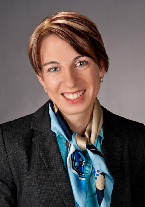 Nadja Zacharis Geschäftsleitung