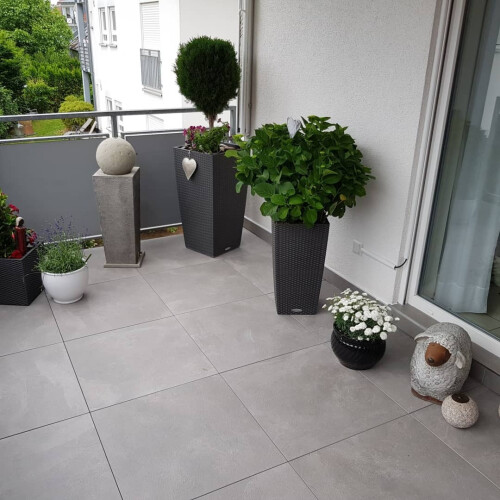 Terrassenplatten auf Stellzlager