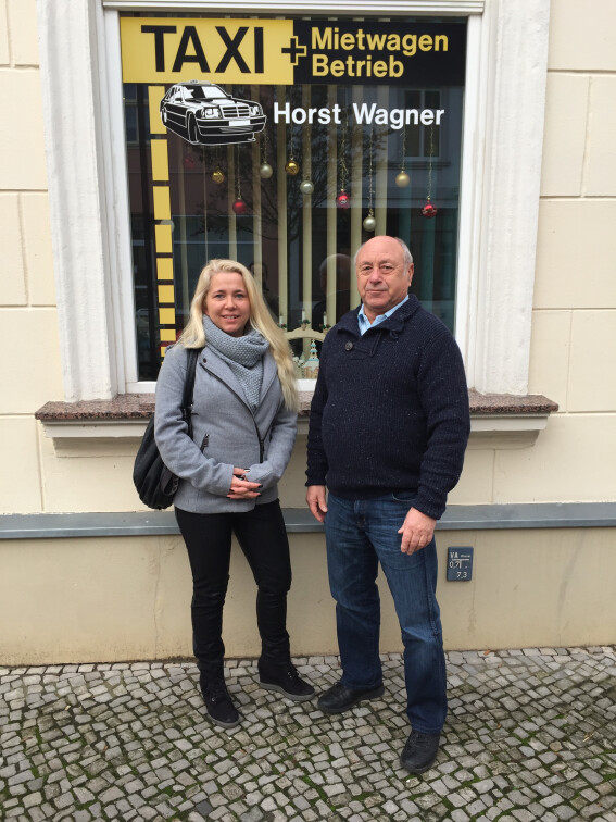 Team Chefin Katja Pfennigschmidt mit Horst Wagner