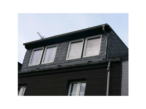 Dachgauben mit Schiefer