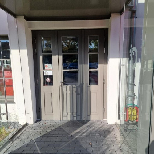 webgiganten eingang.jpg