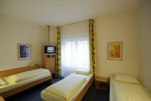 https://www.yelp.com/biz/designhotel-wienecke-xi-hannover
